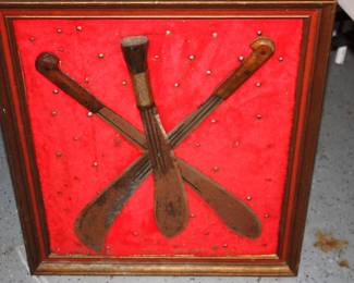 Mounted in frame set of 3 knives
