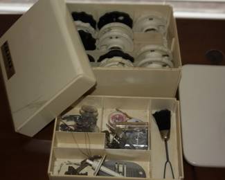 Singer electric sewing machine in wood case w/attachments