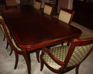 9' dining (or Conference) table w/8 matching chairs and table pads