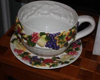 Large cup & saucer planter