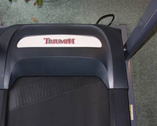 Triumph 400T treadmill. 18" x 47". Works perfectly
