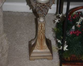 1 of 2 matching candle stands 