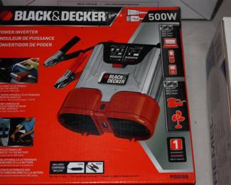 Black & Decker 500 watt power inverter  in box