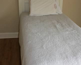 2 of 2 matching twin beds w/wood headboard