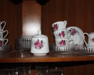 Porcelain rose pattern pitcher w/6 cups and saucers/6 dessert plates /cream & sugar - china - no chips or cracks