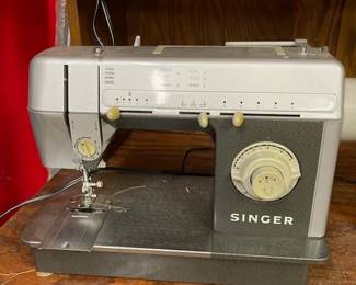 Singer table top sewing machine