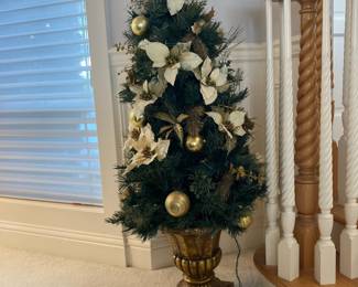 Decorative Lit Mini Christmas Tree