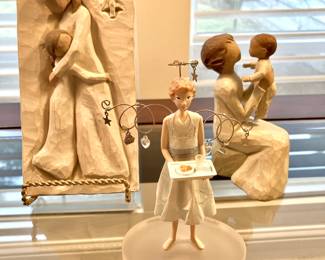 2001 Willow Tree "Mother and Daughter" Wall Plaque, Hanging, Hallmark Nana Angel Down to Earth Angels Figurine