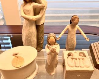 Willow Tree Figurines, Willow Tree "Friendship" Trinket Box, Hallmark 50th Anniversary Keepsake Box