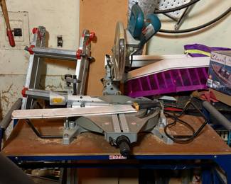Makita 10in. Dual Slide Compound Miter Saw – Model LS1013