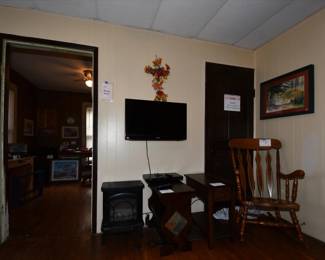 040Family Room