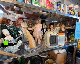 Dolls 