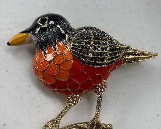 Jewelry is not typical pricing- these are high-end costume jewelry pieces many pieces priced between $10-160. See description for brand names.
⭐️ ⭐️ We will limit number of people in jewelry area and require payment on these items in room ⭐️ ⭐️