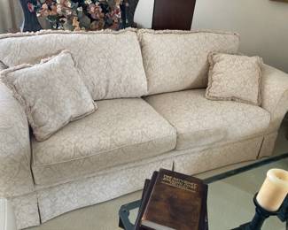 Sofa is 5-6', beautiful condition