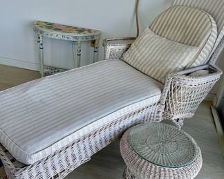 Vintage Wicker Lounge Chair
