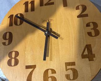 VINTAGE LINDEN BUTCHER BLOCK CLOCK