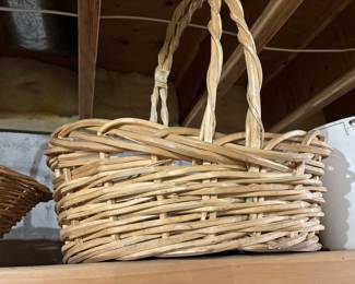 LARGE BASKET