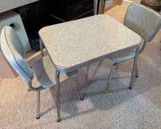 CHILDS VINTAGE TABLE & 2 CHAIRS