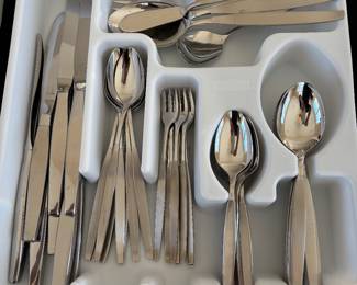 COMMUNITY FLATWARE