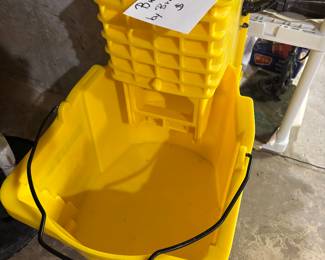 MOP BUCKET