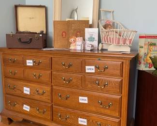 American Drew Dresser