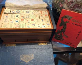 Pong Chow majong set