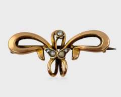 Fine Antique 9K Yellow Gold Seed Pearl Brooch
