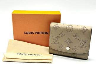 Louis Vuitton Beige Monogram Mahina Portefeuille Iris Compact Wallet w/ Box; Pre-Owned
