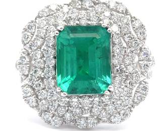 5.08 Carat Natural Emerald Beryl & Natural Diamond Ring in Platinum