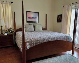 king poster bed