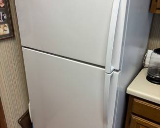 Whirlpool Refrigerator Freezer w ice maker 32.75” w 33”d 66.25”t. 20.5 cu.     $ 450.00.                                         7/2020