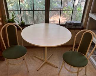 3 piece kitchen set drop leaf table and 2 chairs.
Table: 36”diameter 28.75”t  21.5” deep when dropped. Chairs: 17”w 16.5”d 34”t
$ 180.00