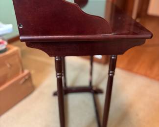 Small Writing Desk 
23.5”w 16”-23”d 33.75”t
$ 45.00