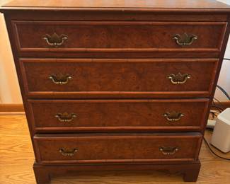 Hekman 4 drawer chest.  29”w 15”d 30.5”t.         