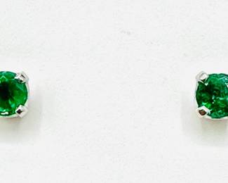 14KT White Gold Pair Of Natural Emerald Stud Earrings Jewelry