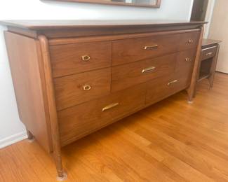 Drexel Projection dresser and mirror