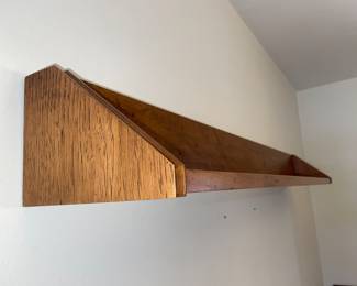 Matching shelf to dining room set