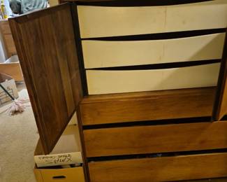 Dellingham Dresser opened 