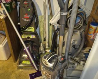 Lots of good vacuums Including Bissel and Dyson models