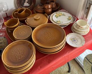 There is another set of Franciscan dishware, this time with the Wheat pattern.  