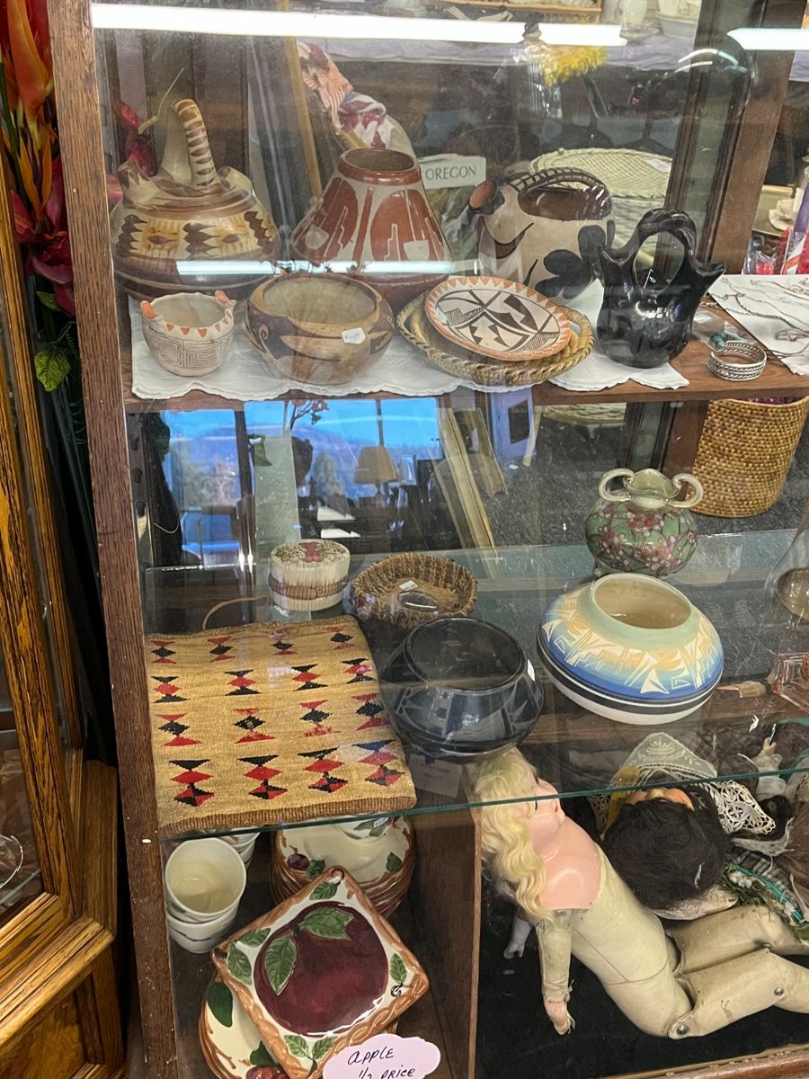 Estate Sale by Pam Store Sale in Springfield, OR starts on 1/30/2025