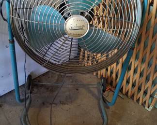 Vintage Stand alone fan
