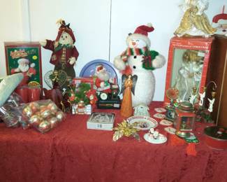Assorted Christmas & holiday decor