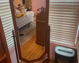 Stand Alone dressing mirror.