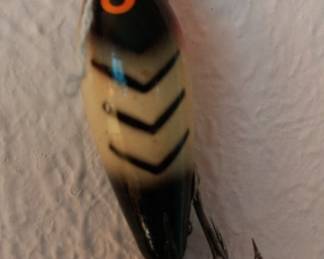 VINTAGE LURE