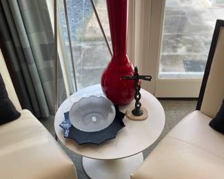 Mid century modern tulip table