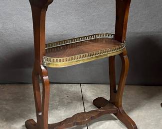 Provincial style marble top occasional table with brass ornament