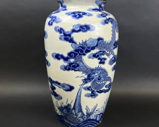 Chinese blue and white dragon vase