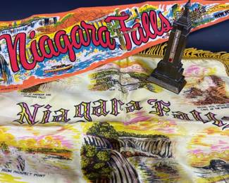 Vintage New York souvenirs