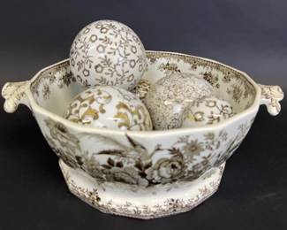 Wedgwood "Asiatic Pheasants" footed bowl with handles in brown and white with assorted decorative orbs
